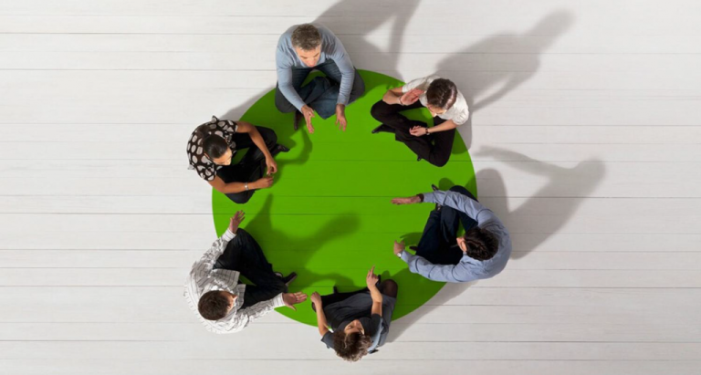 FAMILIAS RESTAURATIVAS. Una alternativa a la familia tradicional.